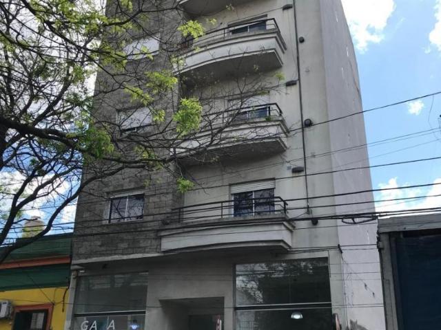 Venta de espectacular Departamento 2 ambientes en Morón