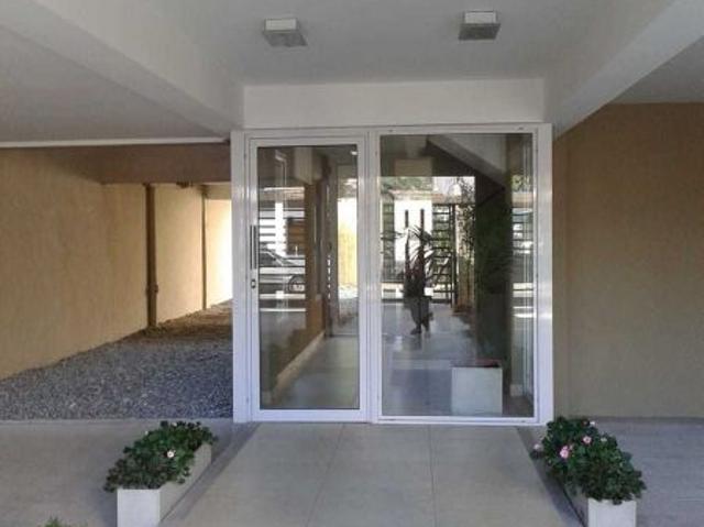 Venta de espectacular Departamento 2 ambientes en Morón