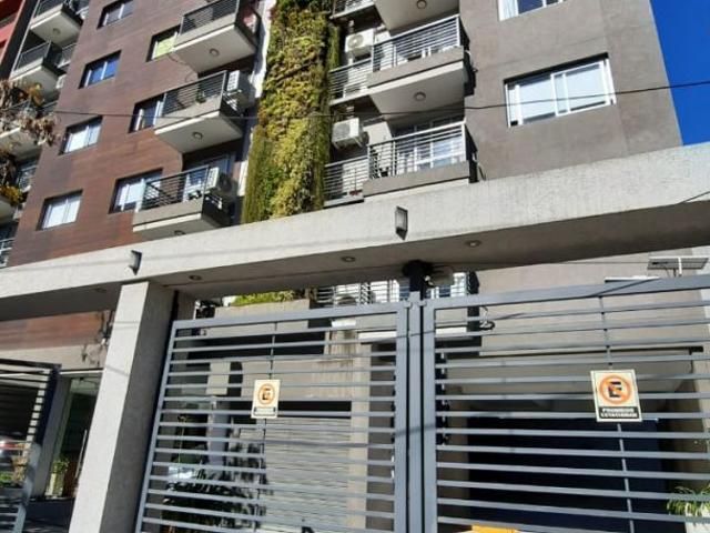 Venta de espectacular Departamento 2 ambientes en Morón