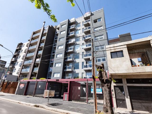 Venta de espectacular Departamento 2 ambientes en Morón