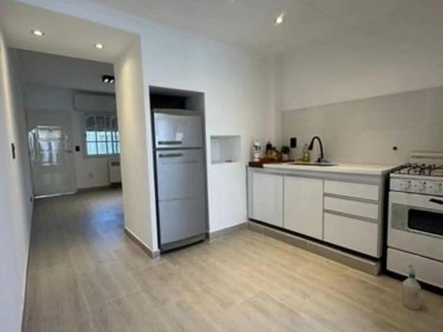 Venta de espectacular Departamento 2 ambientes en Morón