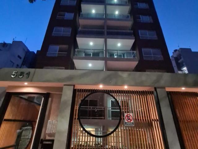 Venta de espectacular Departamento 2 ambientes en Morón