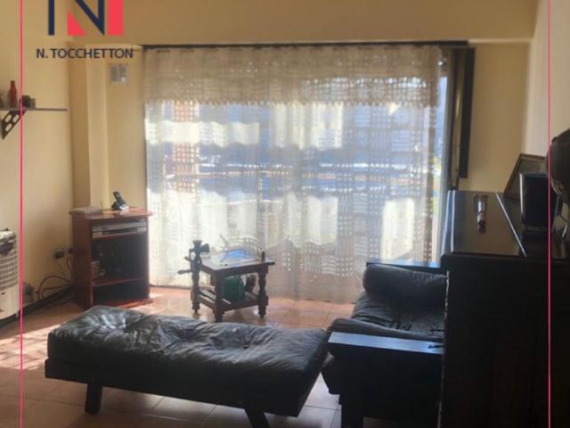 Venta de espectacular Departamento 2 ambientes en Morón