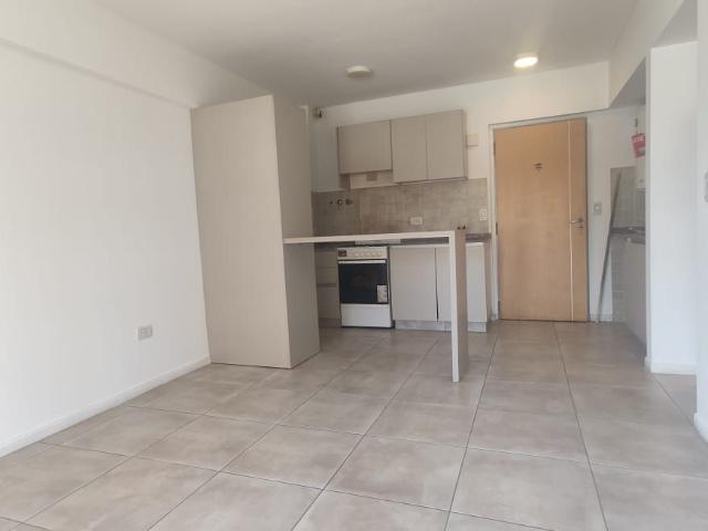 Venta de espectacular Departamento 2 ambientes en Morón