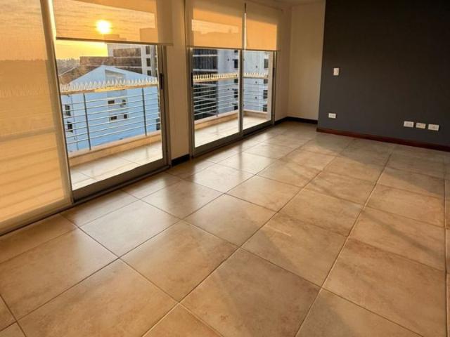 Venta de espectacular Departamento 2 ambientes en Morón