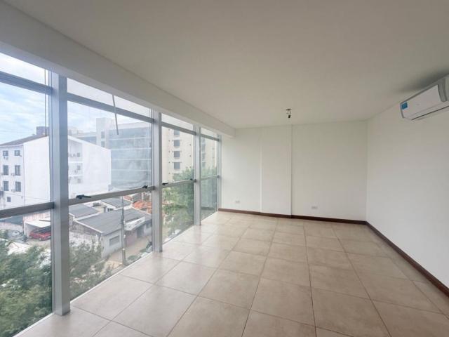Venta de espectacular Departamento 2 ambientes en Morón