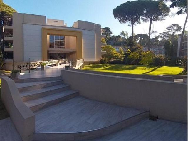 Venta de espectacular Departamento 2 ambientes en Cariló