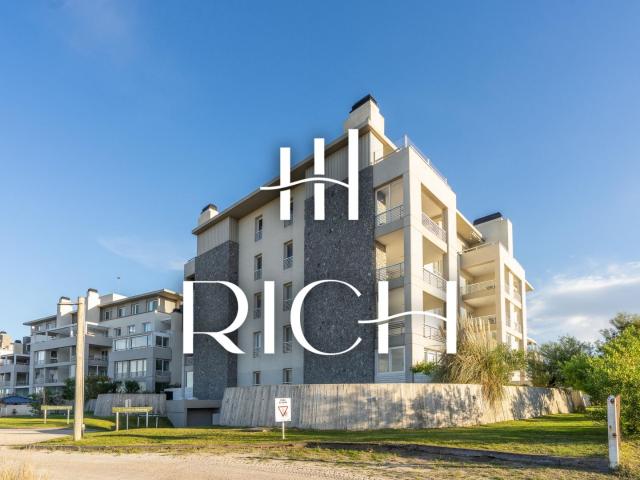 Venta de espectacular Departamento 2 ambientes en Costa Esmeralda