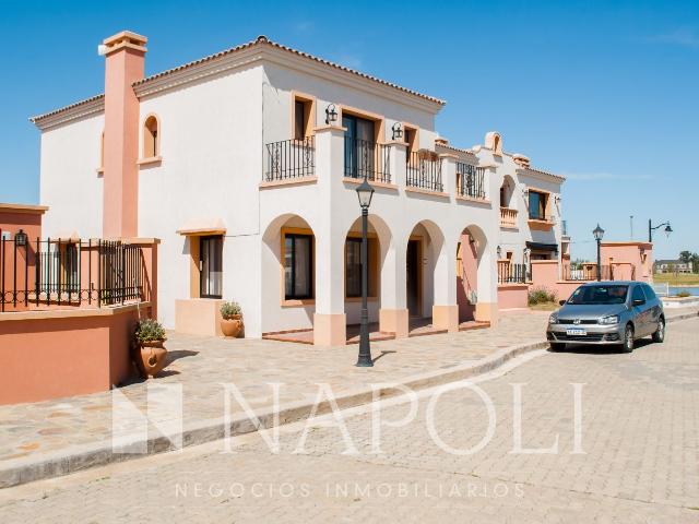 Venta de espectacular Departamento 2 ambientes en Ezeiza Canning