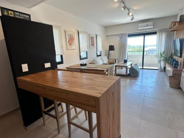 Venta de espectacular Departamento 2 ambientes en Esteban Echeverría Canning