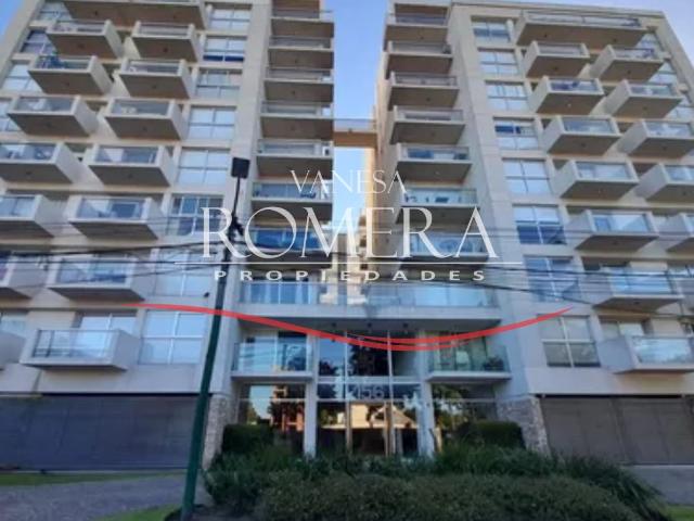 Venta de espectacular Departamento 2 ambientes en Ituzaingó
