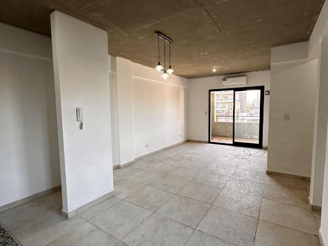 Venta de espectacular Departamento 2 ambientes en Lanús Lanús Este
