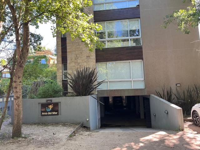 Venta de espectacular Departamento 3 ambientes en Las Gaviotas
