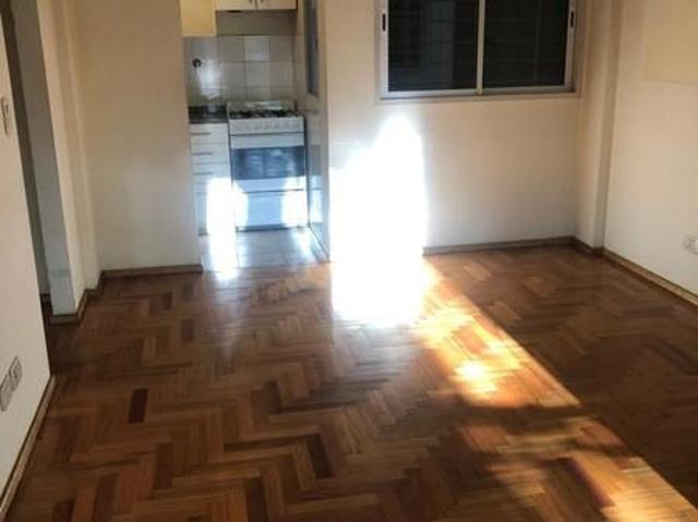 Venta de espectacular Departamento 2 ambientes en Lomas de Zamora Banfield
