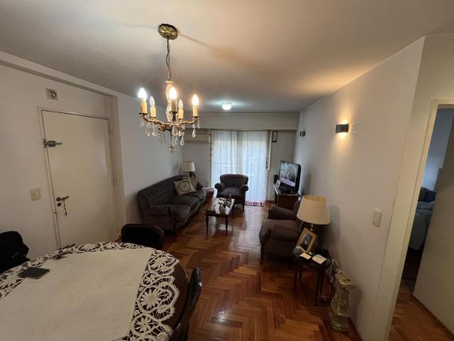 Venta de espectacular Departamento 2 ambientes en Lomas de Zamora Banfield