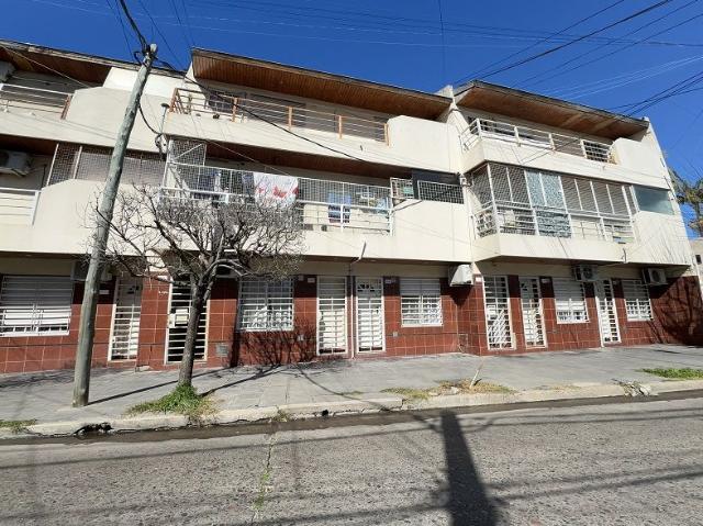 Venta de espectacular Departamento 2 ambientes en Tres De Febrero Ciudadela