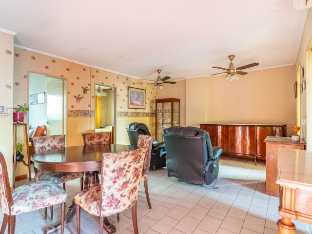 Venta de espectacular Departamento 3 ambientes en Morón