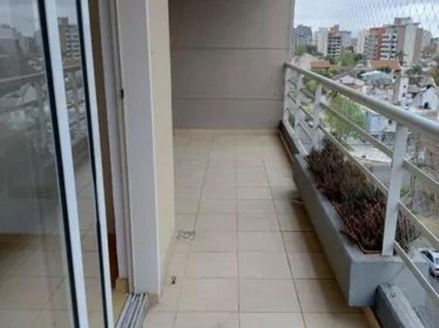 Venta de espectacular Departamento 3 ambientes en Morón