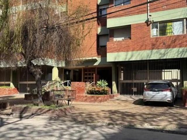Venta de espectacular Departamento 3 ambientes en Morón