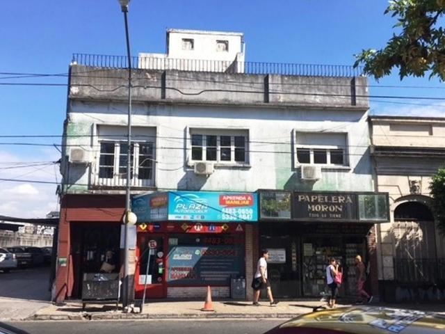 Venta de espectacular Departamento 3 ambientes en Morón