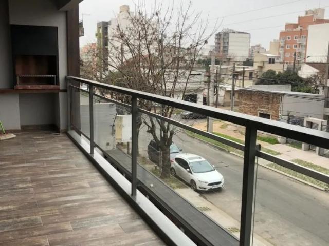 Venta de espectacular Departamento 3 ambientes en Morón