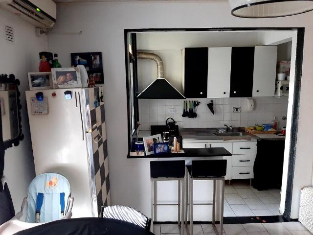 Venta de espectacular Departamento 3 ambientes en Avellaneda Sarandi