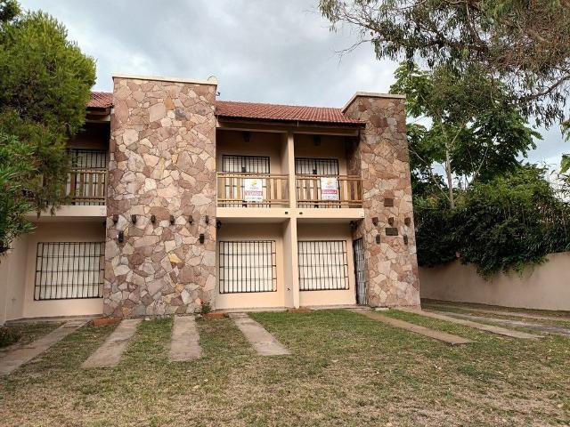 Venta de espectacular Departamento 3 ambientes en Aguas Verdes