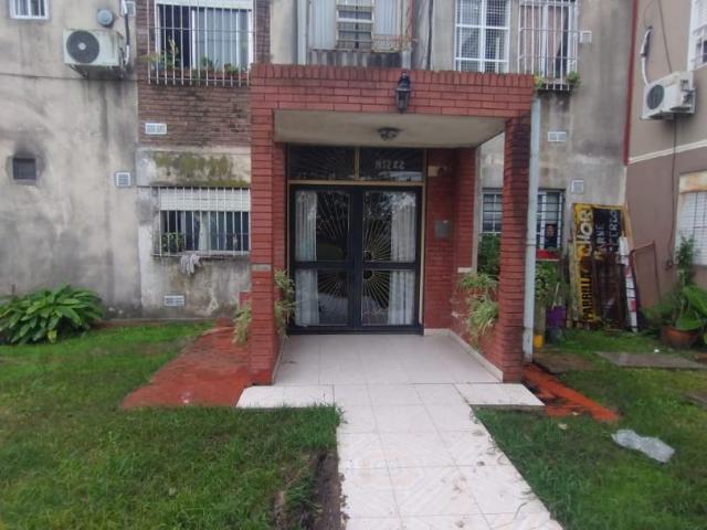 Venta de espectacular Departamento 3 ambientes en Almirante Brown Claypole