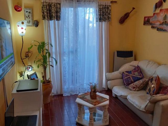Venta de espectacular Departamento 3 ambientes en Almirante Brown Longchamps