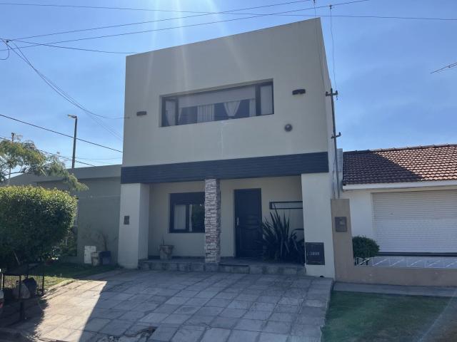 Venta de espectacular Departamento 3 ambientes en Balcarce Balcarce