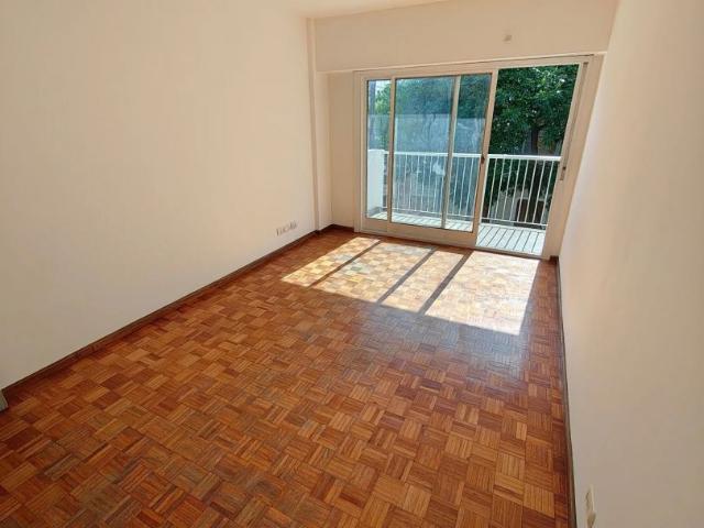 Venta de espectacular Departamento 3 ambientes en Balvanera