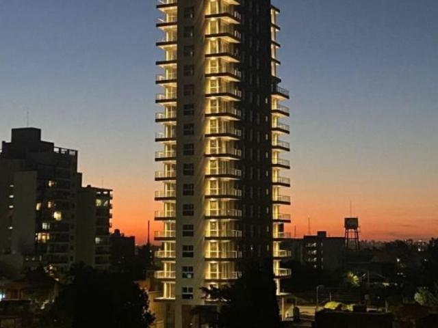 Venta de espectacular Departamento 3 ambientes en Berazategui