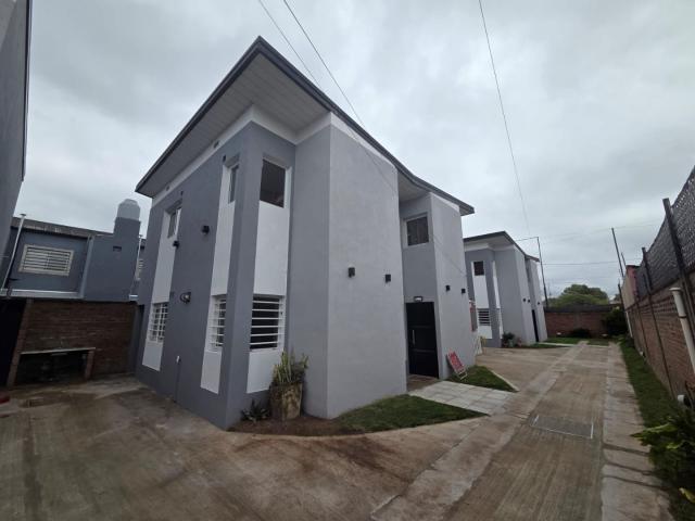 Venta de espectacular Departamento 3 ambientes en Berazategui