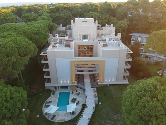 Venta de espectacular Departamento 3 ambientes en Cariló
