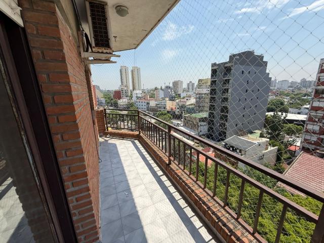 Venta de espectacular Departamento 3 ambientes en Coghlan
