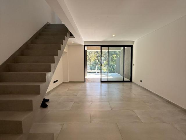 Venta de espectacular Departamento 3 ambientes en Ezeiza Canning