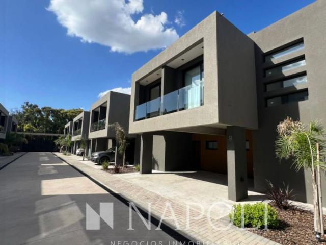 Venta de espectacular Departamento 3 ambientes en Esteban Echeverría Canning