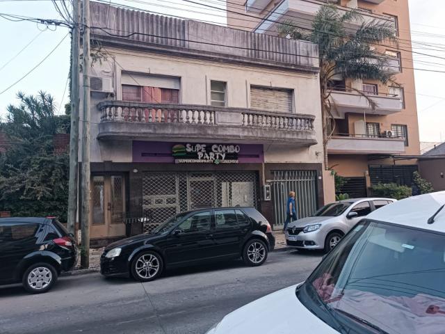 Venta de espectacular Departamento 3 ambientes en Lanús Lanús Este