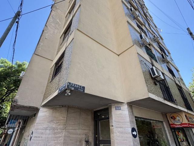 Venta de espectacular Departamento 3 ambientes en Lanús Lanús Este