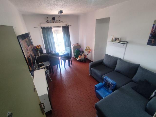 Venta de espectacular Departamento 3 ambientes en Lanús