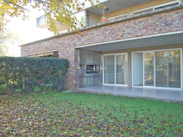 Venta de espectacular Departamento 3 ambientes en Pilar