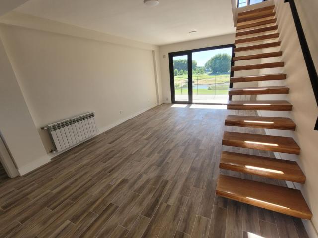 Venta de espectacular Departamento 3 ambientes en Plottier