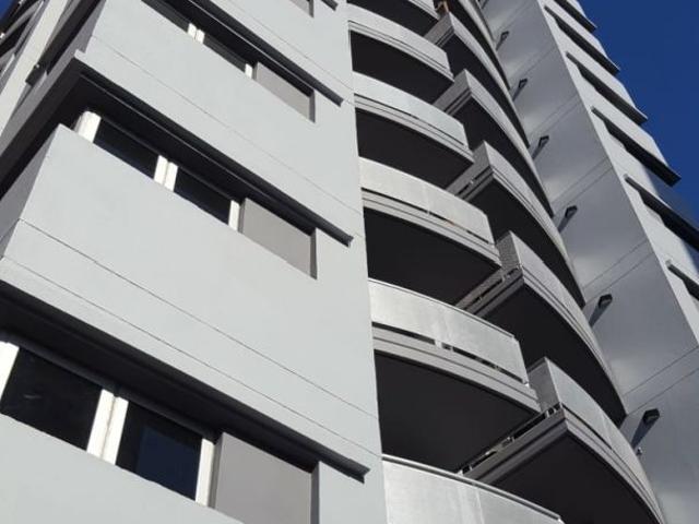 Venta de espectacular Departamento 3 ambientes en Quilmes