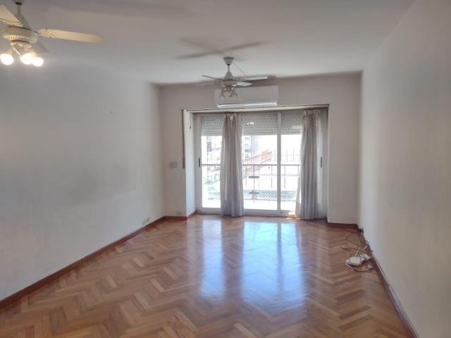 Venta de espectacular Departamento 3 ambientes en Recoleta