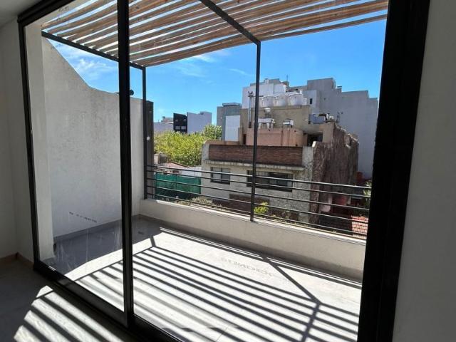 Venta de espectacular Departamento 3 ambientes en Saavedra