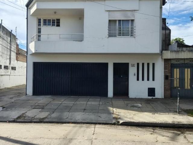 Venta de espectacular Departamento 3 ambientes en Santa Fe