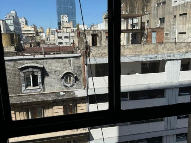 Venta de espectacular Departamento 3 ambientes en Tribunales