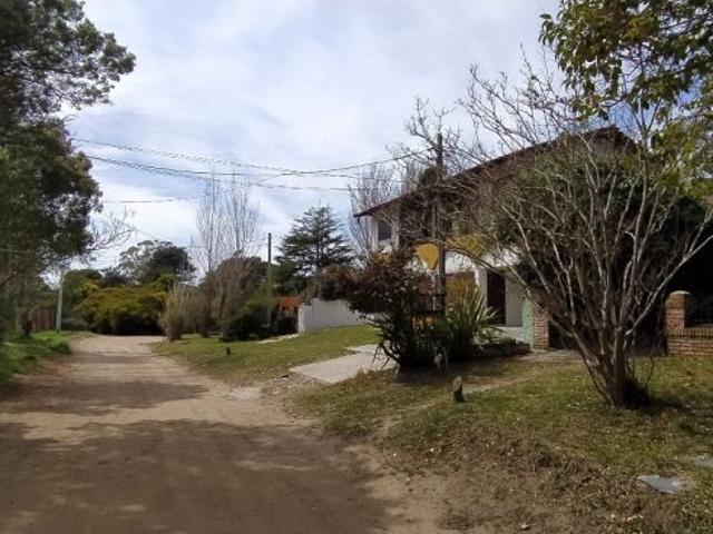 Venta de espectacular Departamento 3 ambientes en Villa Gesell
