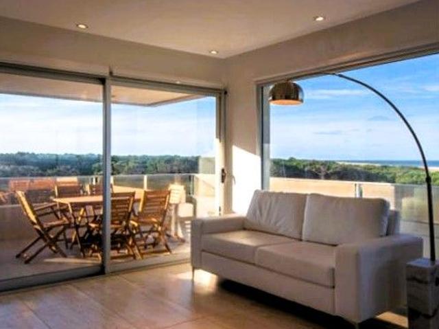 Venta de espectacular Departamento 3 ambientes en Villa Robles