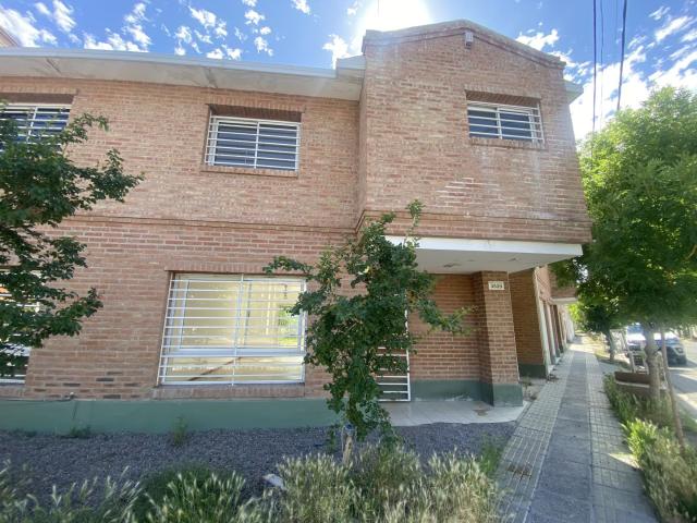 Venta de espectacular Departamento 4 ambientes en Neuquén